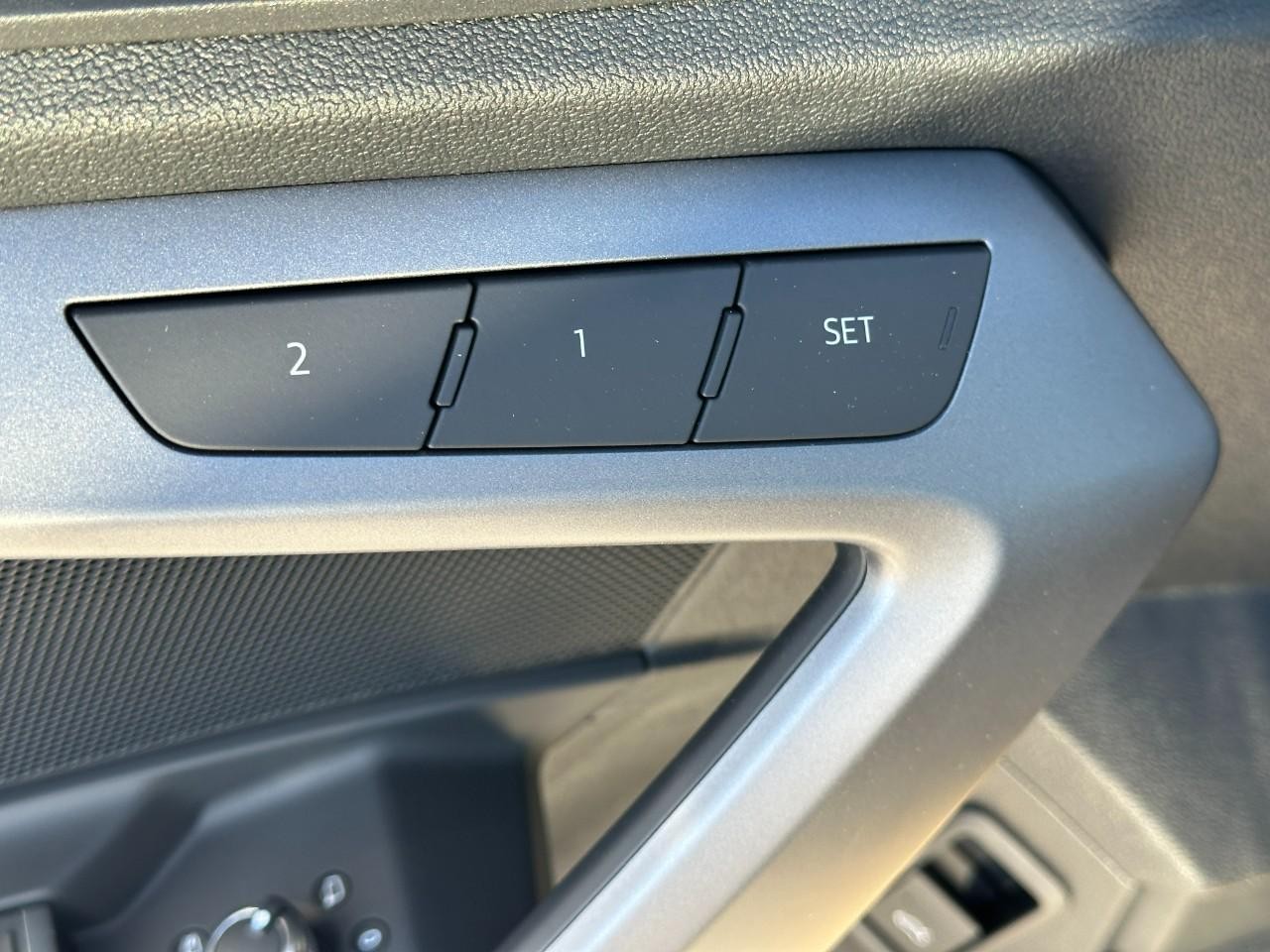 Audi A3 Vehicle Full-screen Gallery Image 23