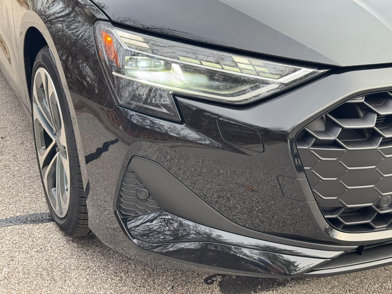 Audi A3 Vehicle Full-screen Gallery Image 08