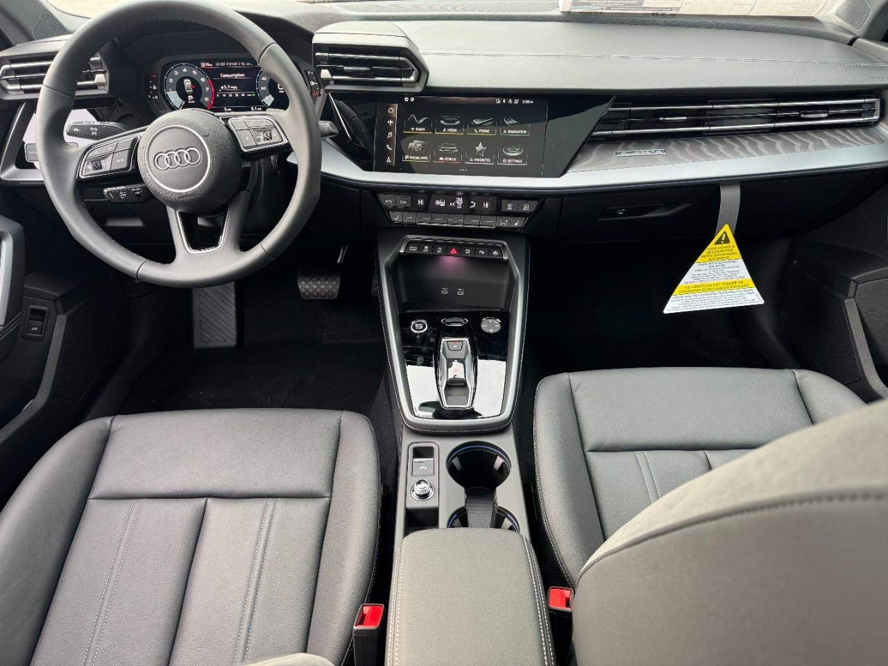 Audi A3 Vehicle Full-screen Gallery Image 14