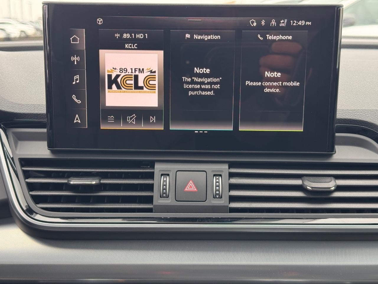 Audi Q5 Vehicle Full-screen Gallery Image 16