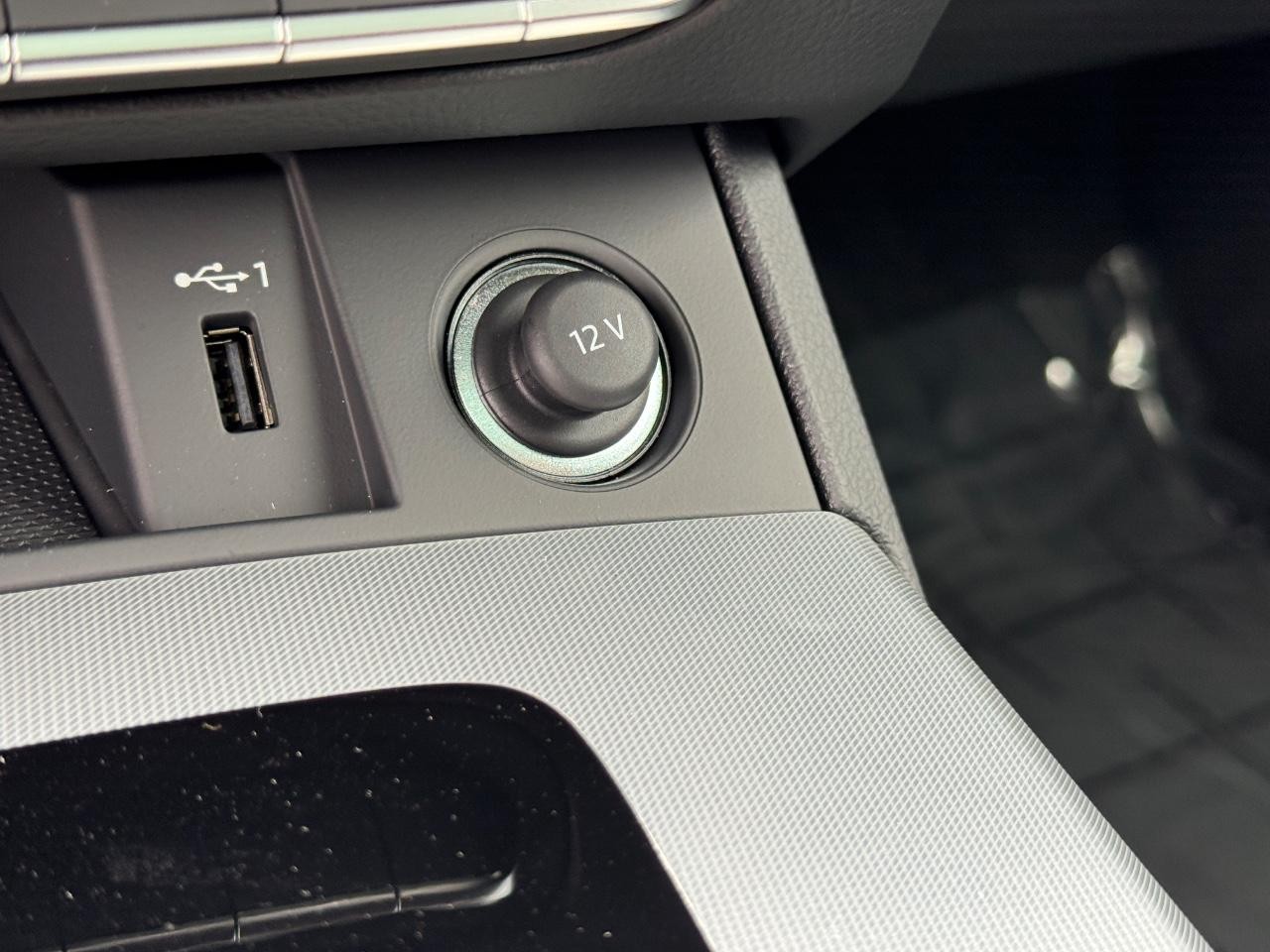 Audi Q5 Vehicle Full-screen Gallery Image 26