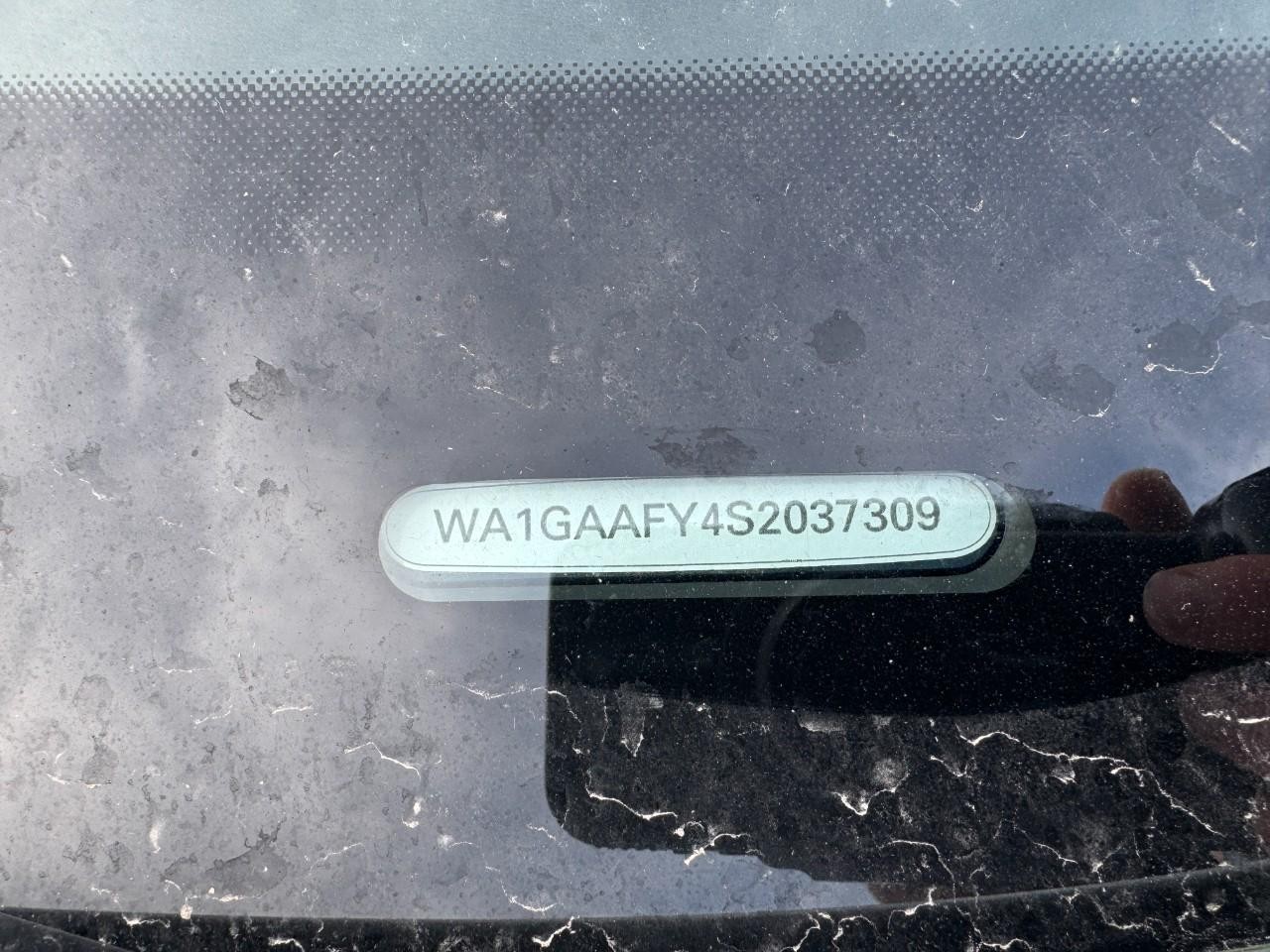 Audi Q5 Vehicle Full-screen Gallery Image 34