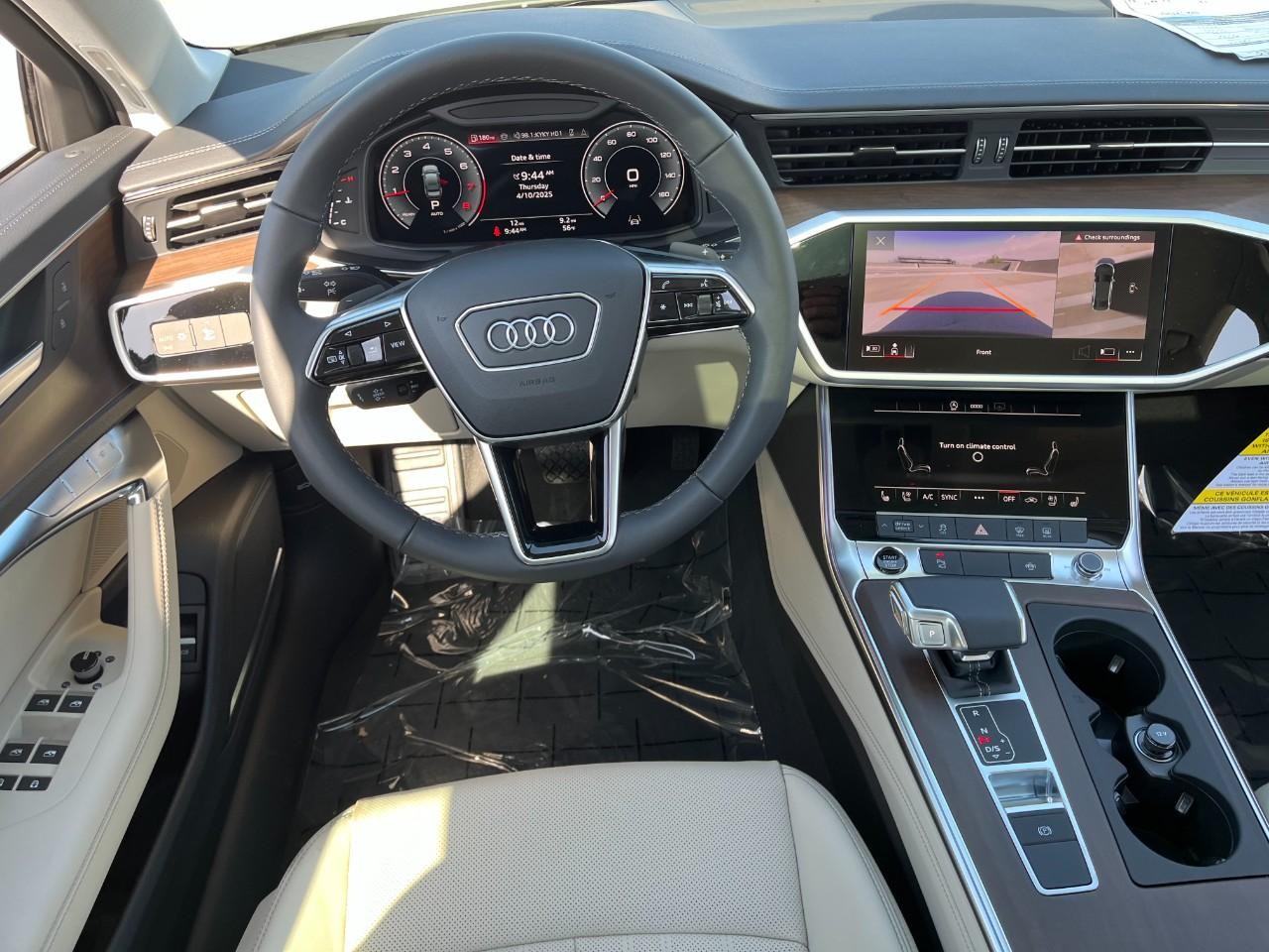 Audi A6 Sedan Vehicle Full-screen Gallery Image 15