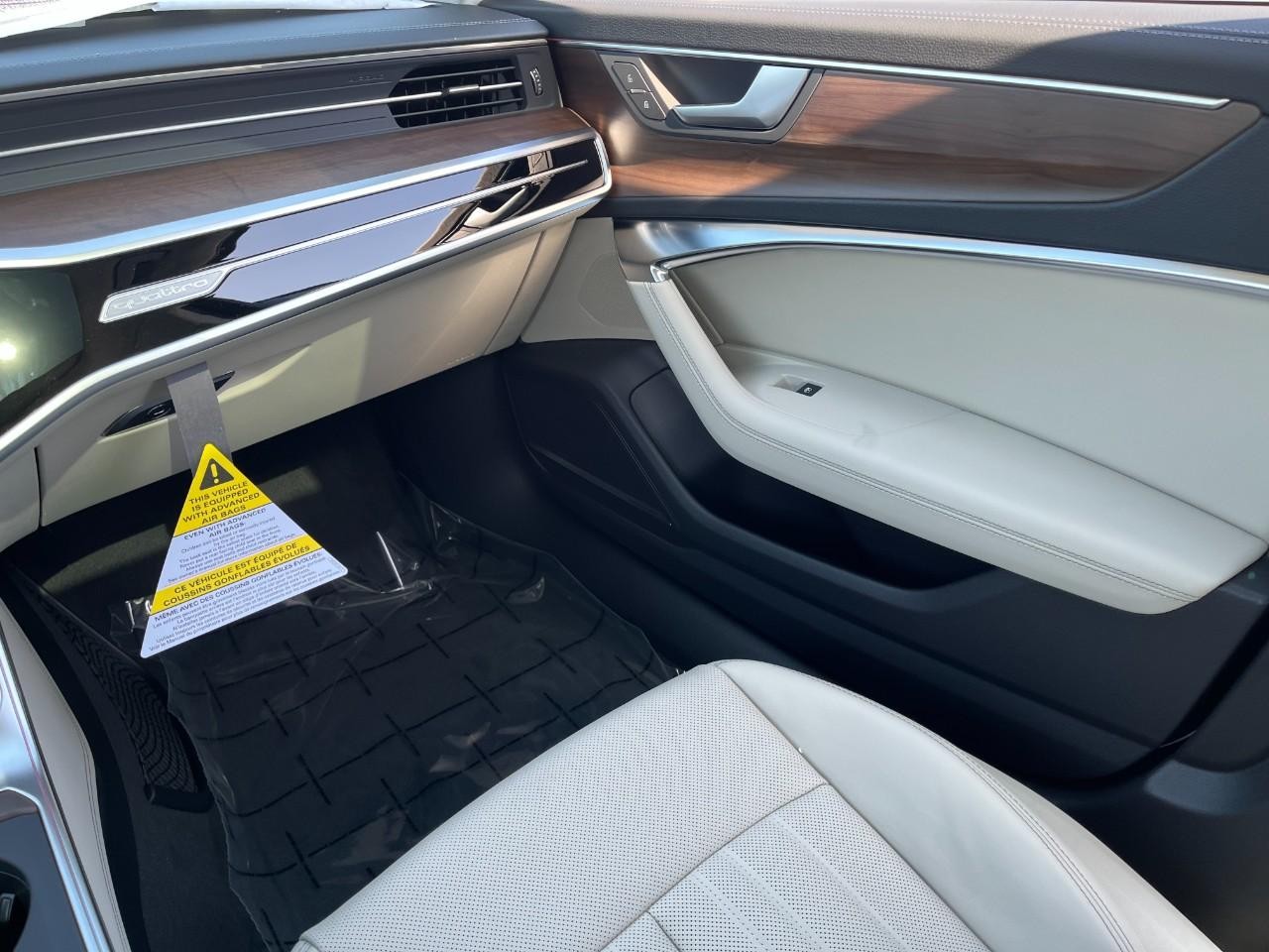 Audi A6 Sedan Vehicle Full-screen Gallery Image 19