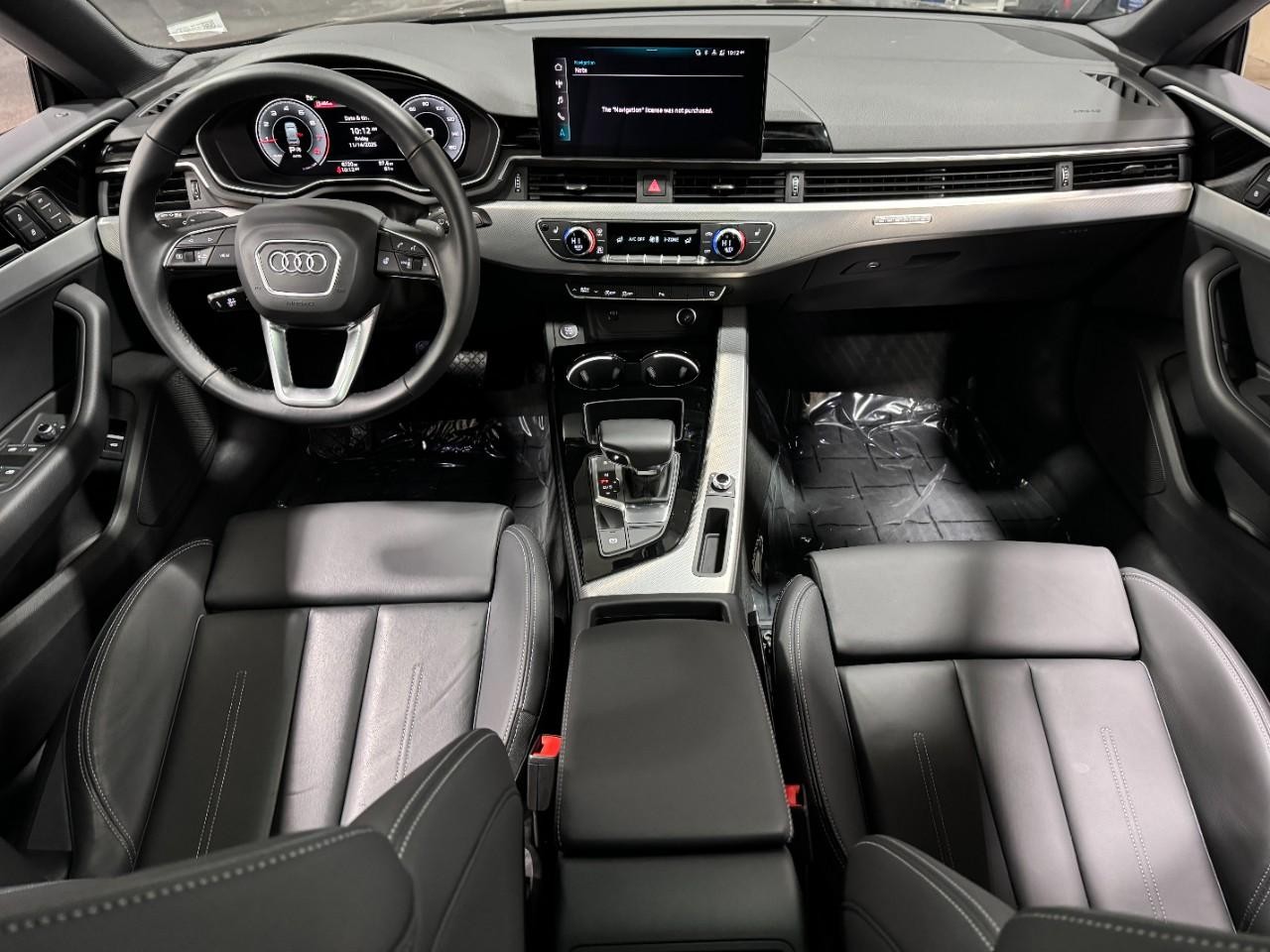 Audi A5 Sportback Vehicle Full-screen Gallery Image 13