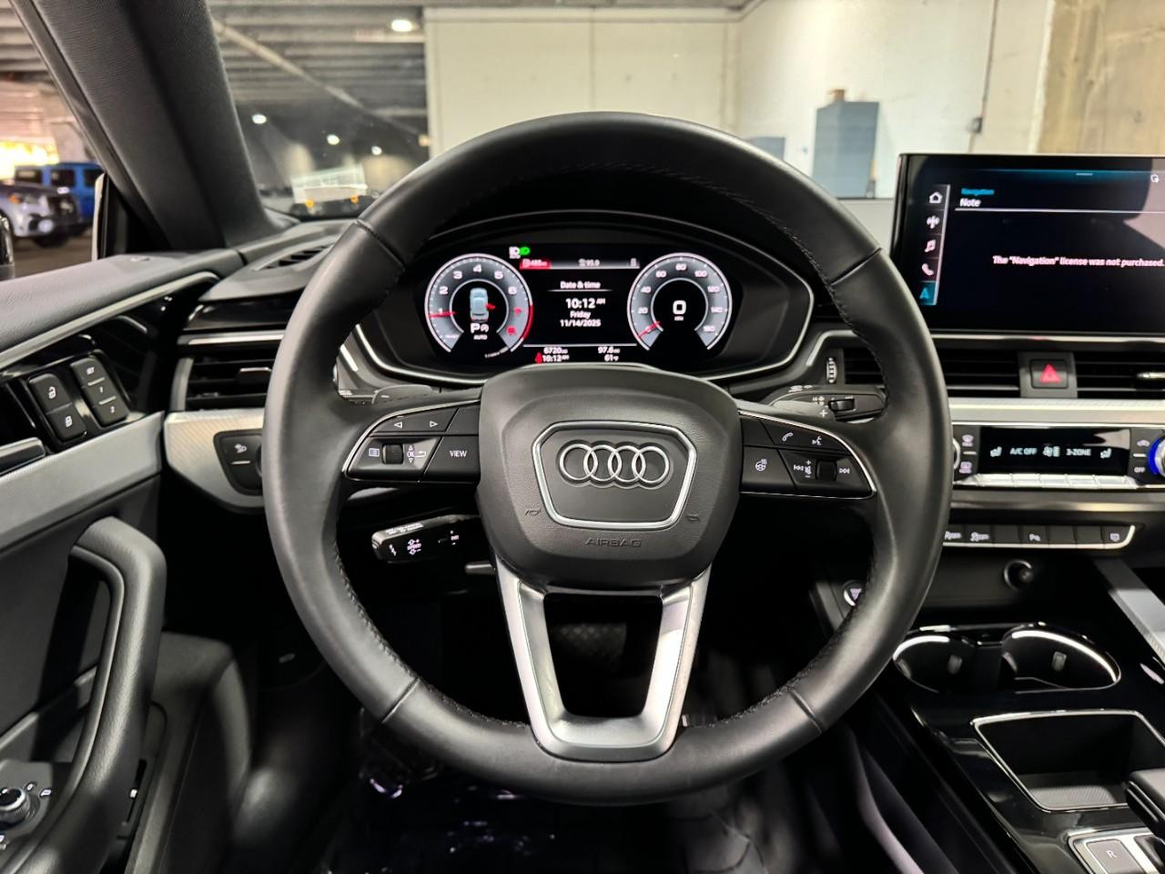 Audi A5 Sportback Vehicle Full-screen Gallery Image 14