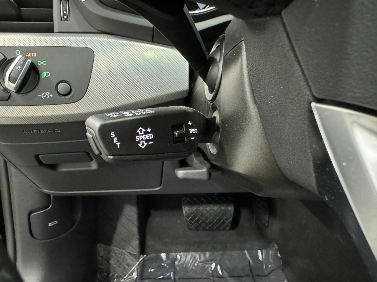 Audi A5 Sportback Vehicle Full-screen Gallery Image 31