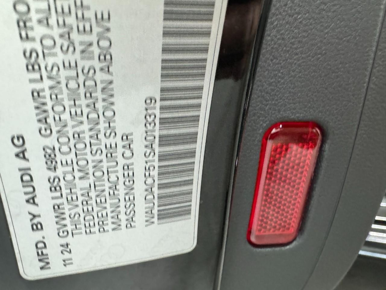 Audi A5 Sportback Vehicle Full-screen Gallery Image 36