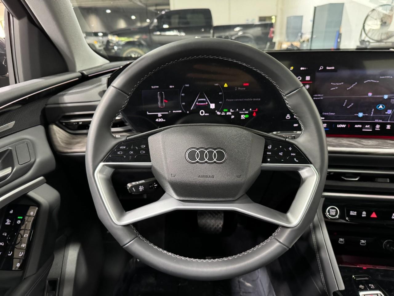 Audi Q5 Vehicle Full-screen Gallery Image 14