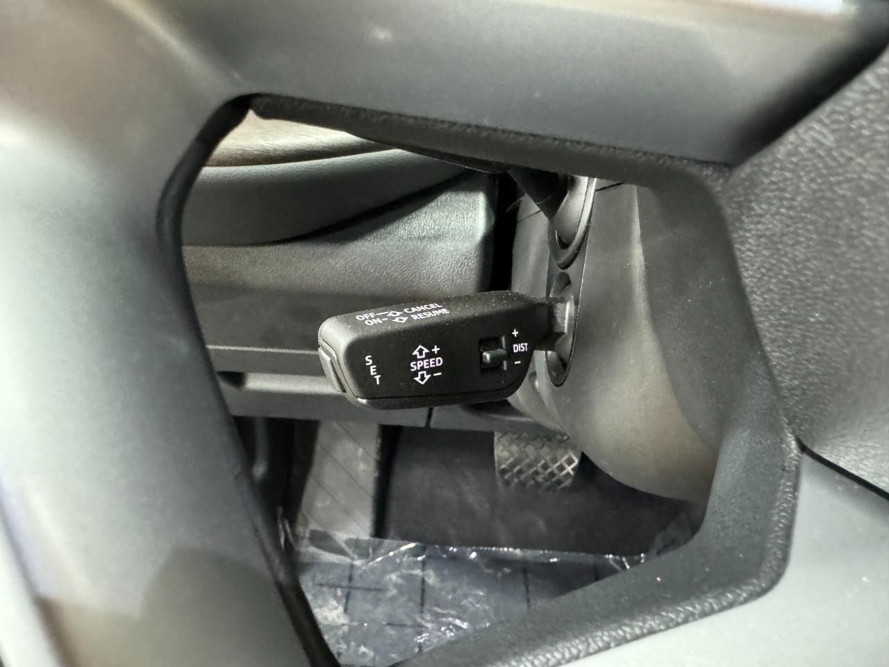 Audi Q5 Vehicle Full-screen Gallery Image 33