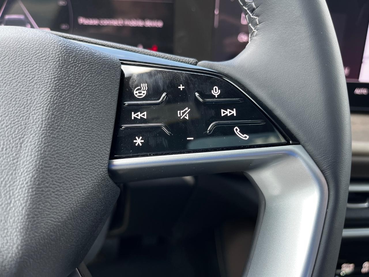 Audi Q5 Vehicle Full-screen Gallery Image 22