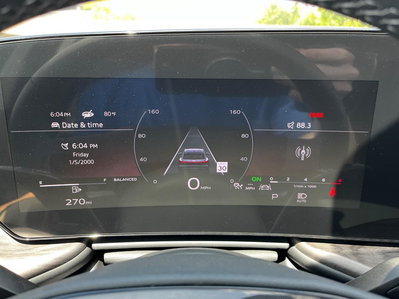 Audi Q5 Vehicle Full-screen Gallery Image 26