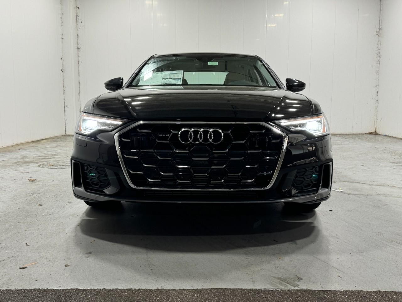 Audi A6 Sedan Vehicle Full-screen Gallery Image 7