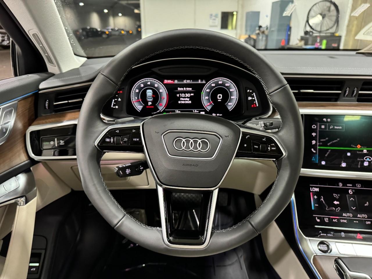 Audi A6 Sedan Vehicle Full-screen Gallery Image 14
