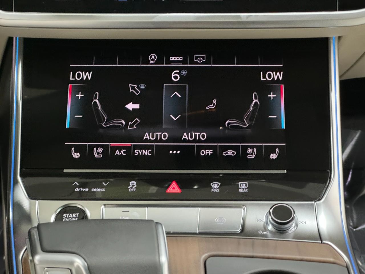 Audi A6 Sedan Vehicle Full-screen Gallery Image 16