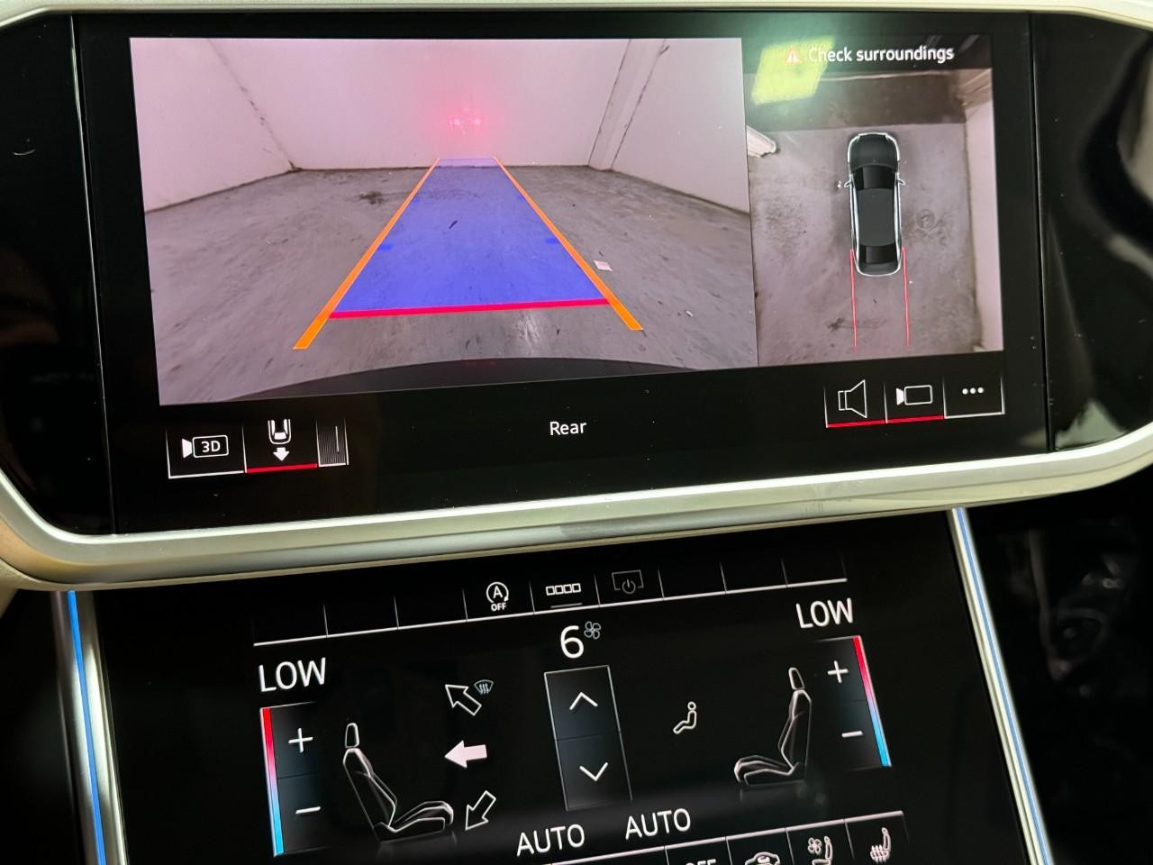 Audi A6 Sedan Vehicle Full-screen Gallery Image 37