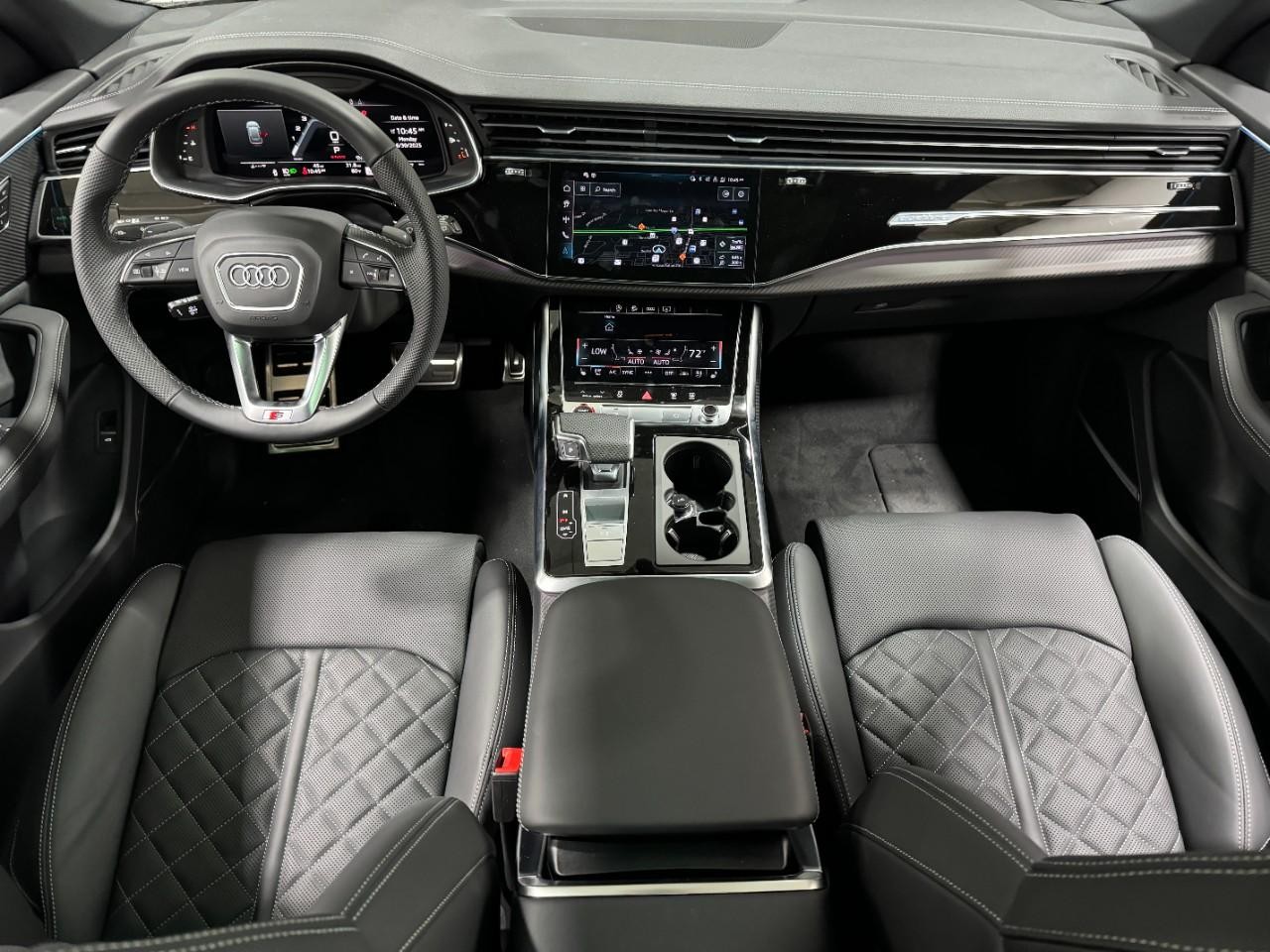 Audi SQ8 Vehicle Full-screen Gallery Image 13