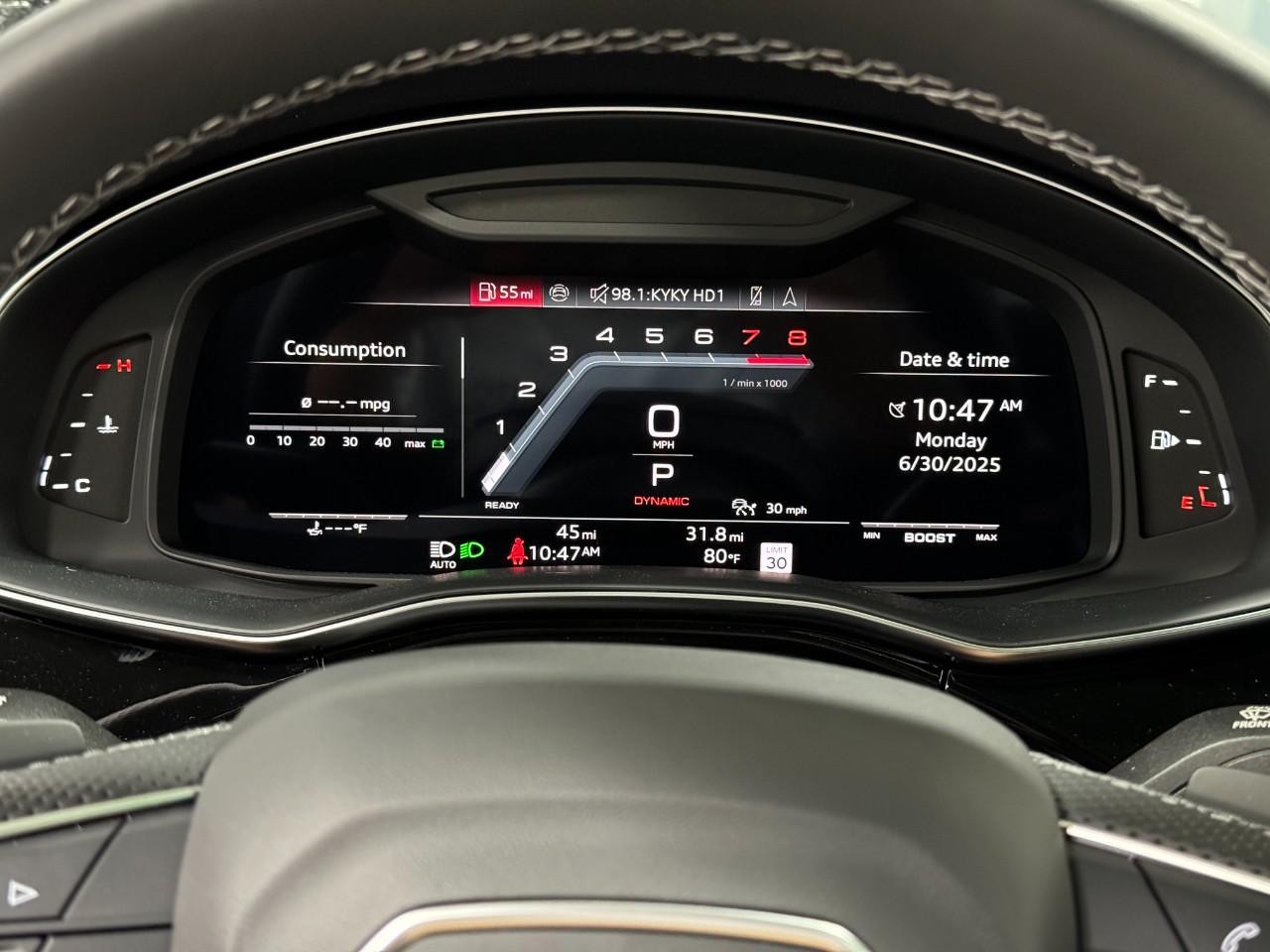 Audi SQ8 Vehicle Full-screen Gallery Image 35