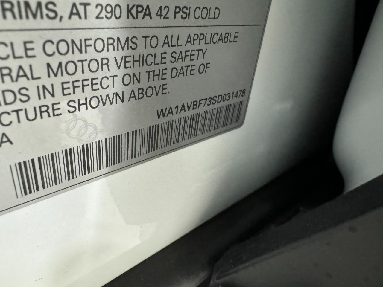 Audi Q7 Vehicle Full-screen Gallery Image 39