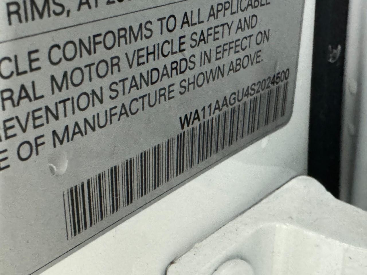 Audi Q5 Vehicle Full-screen Gallery Image 34