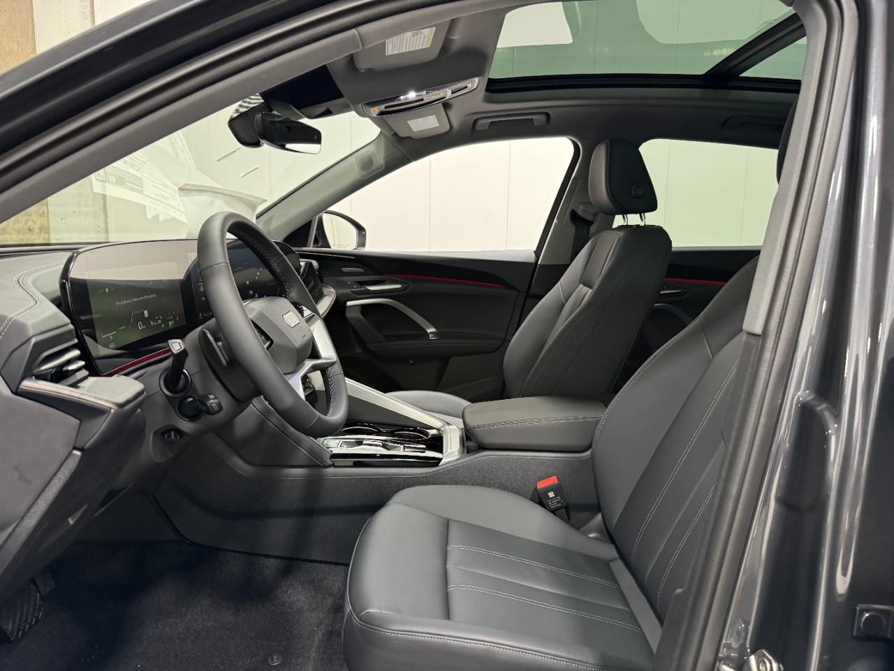 Audi Q5 Vehicle Full-screen Gallery Image 28