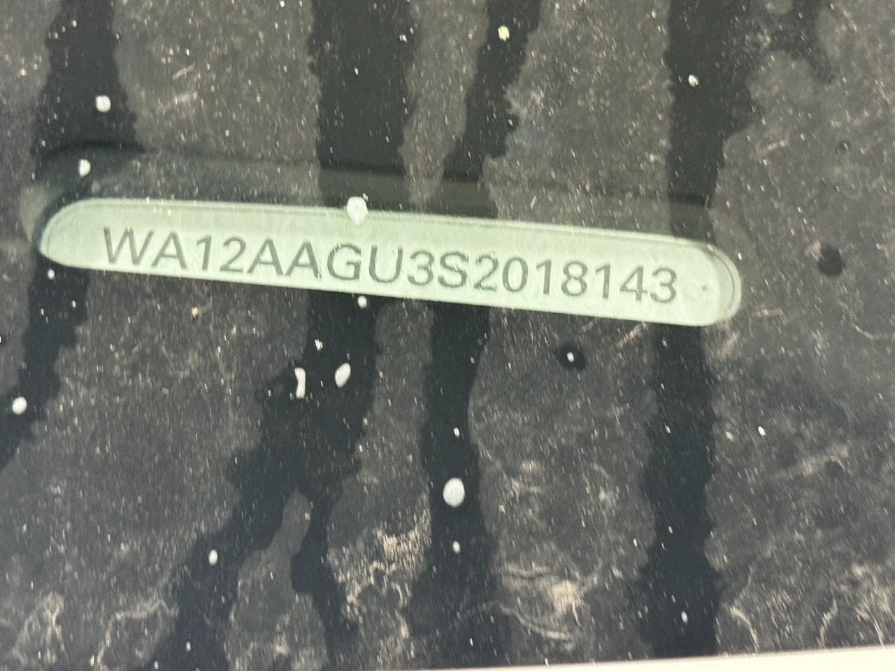 Audi Q5 Vehicle Full-screen Gallery Image 36