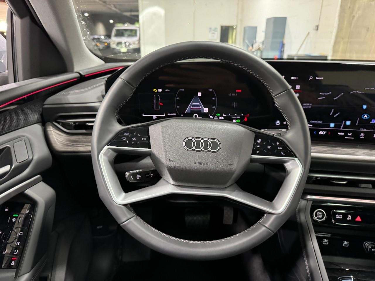 Audi Q5 Vehicle Full-screen Gallery Image 14