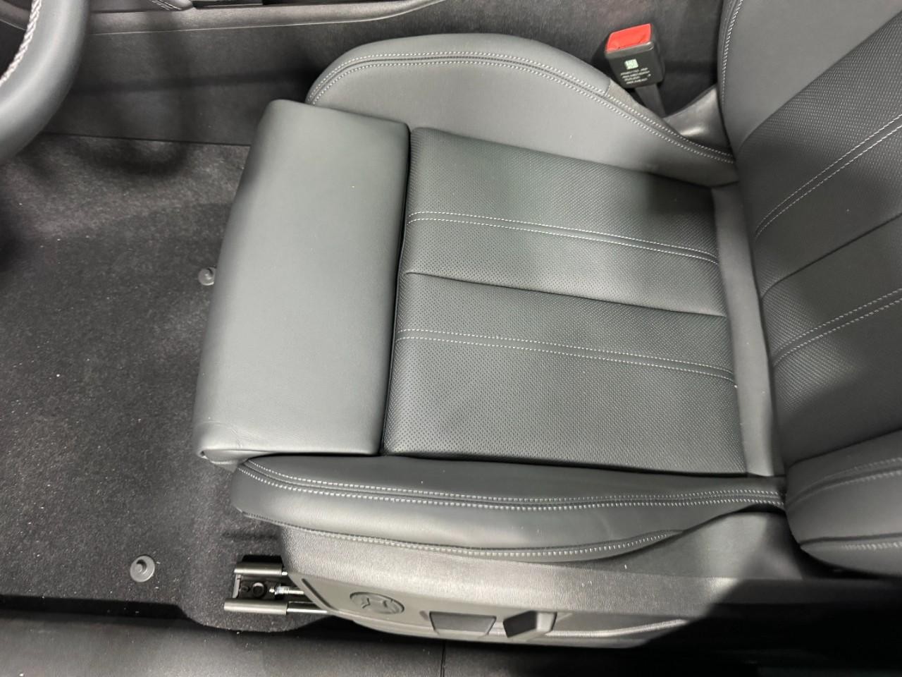 Audi Q5 Vehicle Full-screen Gallery Image 29