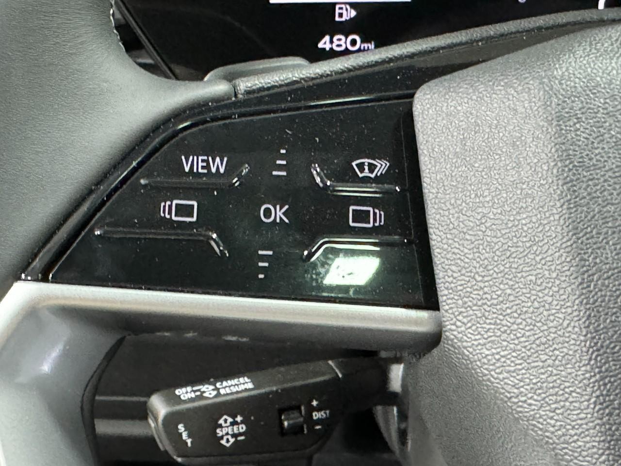 Audi Q5 Vehicle Full-screen Gallery Image 31