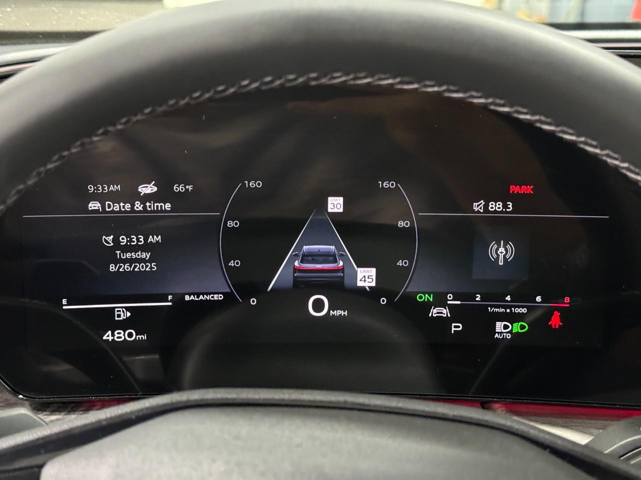 Audi Q5 Vehicle Full-screen Gallery Image 34