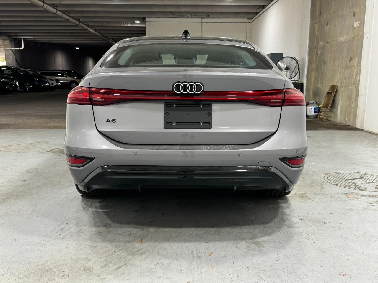 Audi A6 e-tron Vehicle Full-screen Gallery Image 9