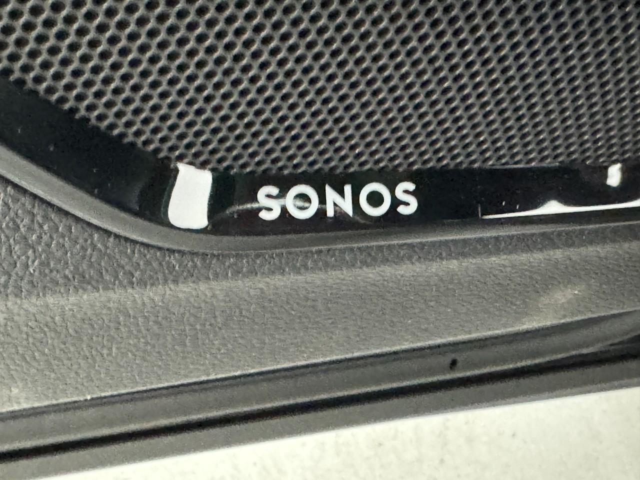 Audi Q3 Vehicle Full-screen Gallery Image 26