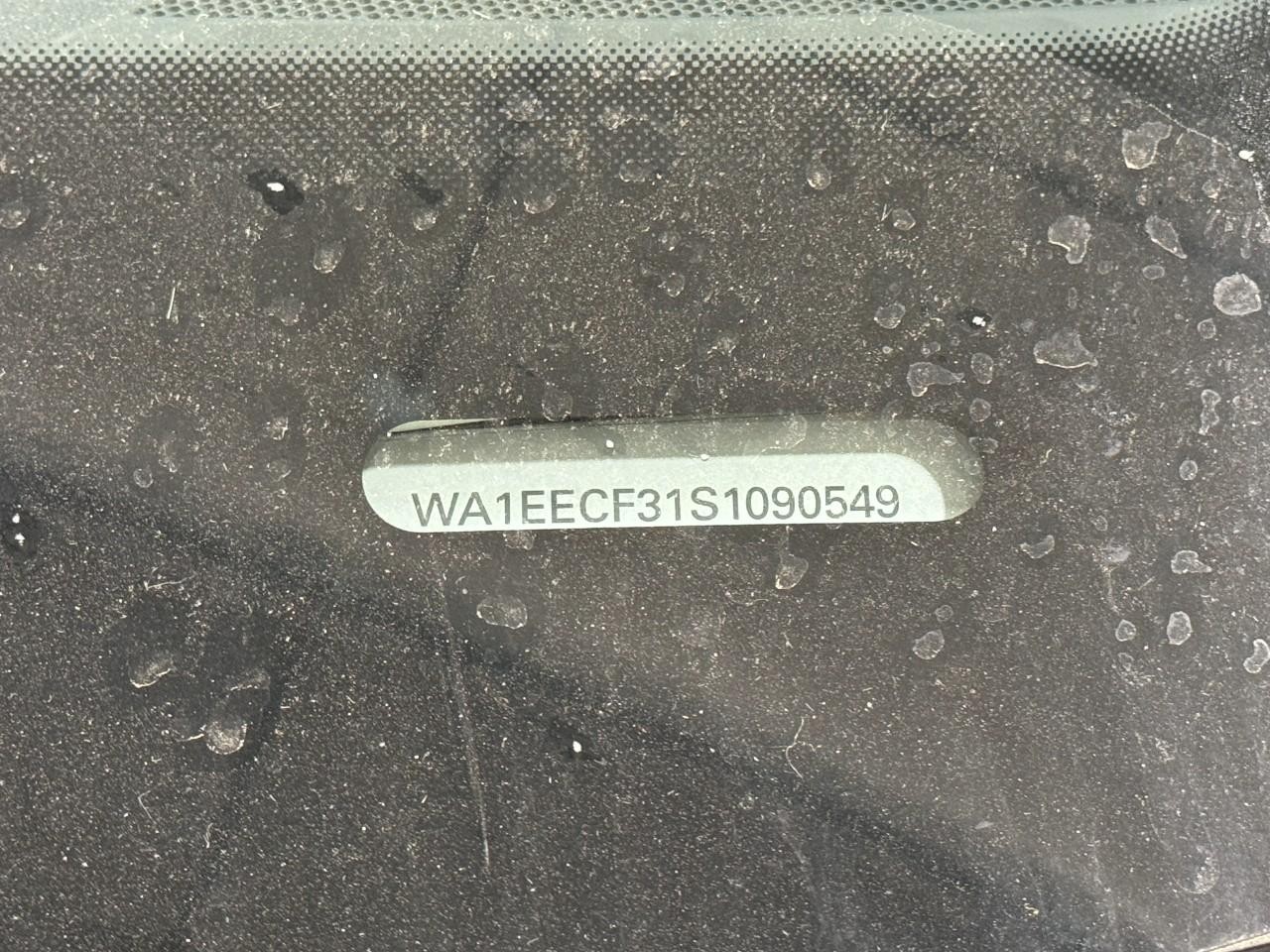 Audi Q3 Vehicle Full-screen Gallery Image 36