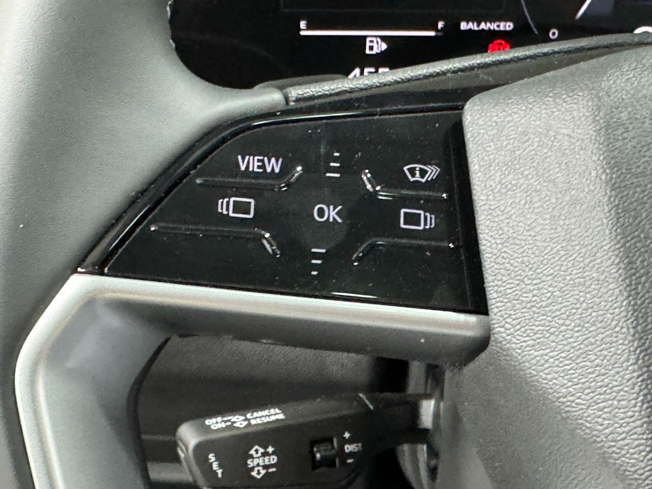 Audi Q5 Vehicle Full-screen Gallery Image 31