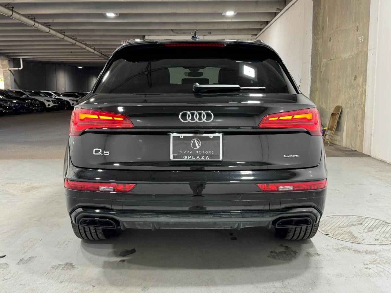 Audi Q5 Vehicle Full-screen Gallery Image 9