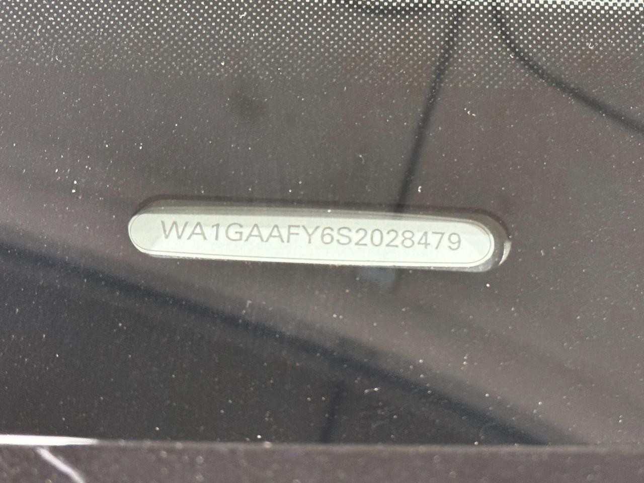 Audi Q5 Vehicle Full-screen Gallery Image 36