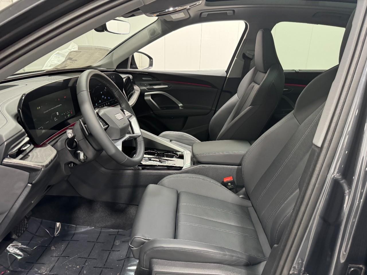 Audi Q5 Vehicle Full-screen Gallery Image 25