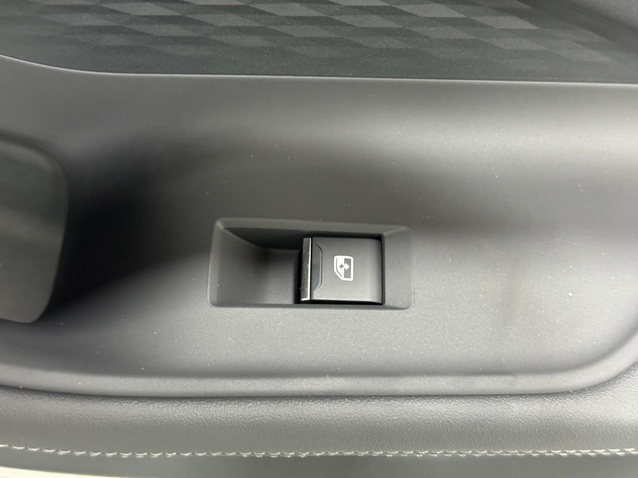 Audi A5 Vehicle Full-screen Gallery Image 22