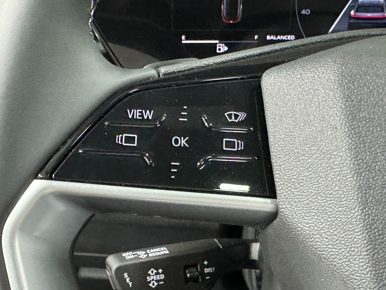 Audi Q5 Vehicle Full-screen Gallery Image 31