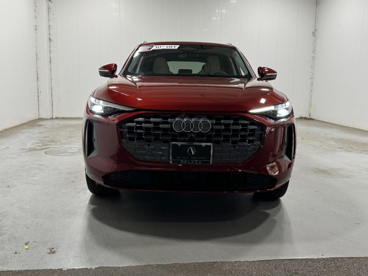 Audi Q5 Vehicle Full-screen Gallery Image 7