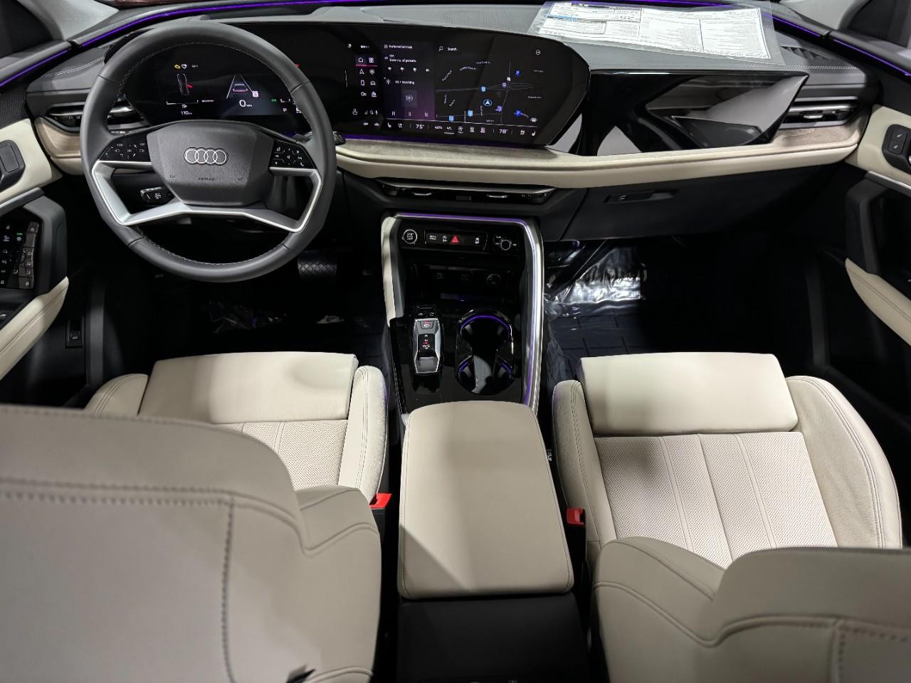 Audi Q5 Vehicle Full-screen Gallery Image 13