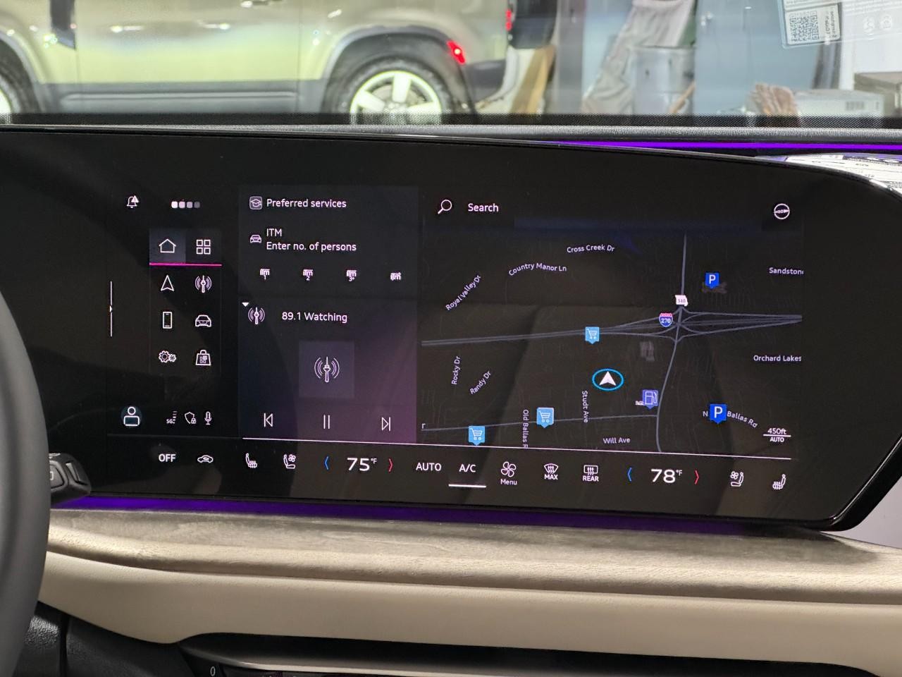 Audi Q5 Vehicle Full-screen Gallery Image 15