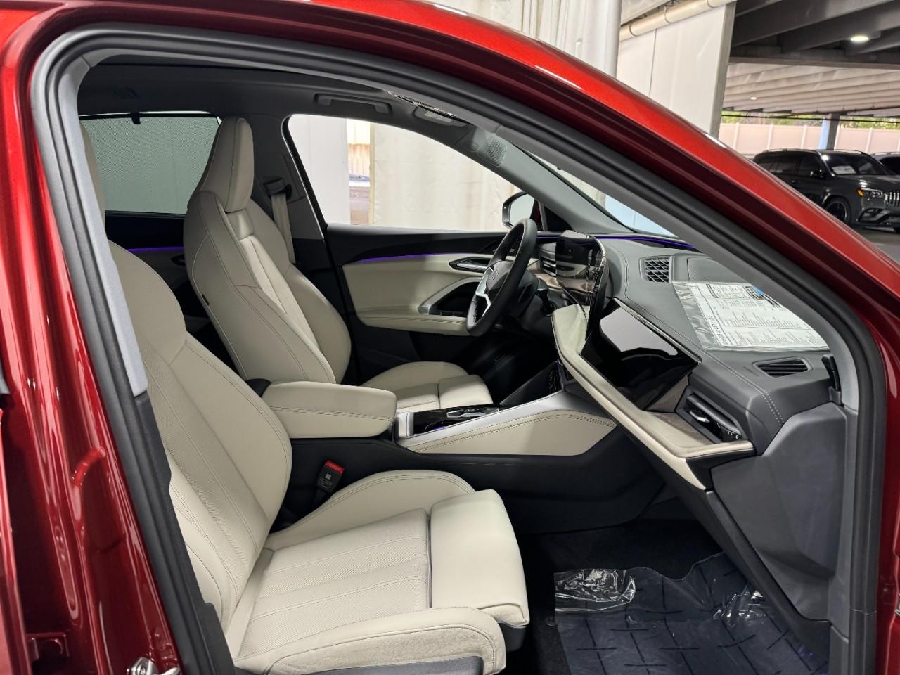 Audi Q5 Vehicle Full-screen Gallery Image 18