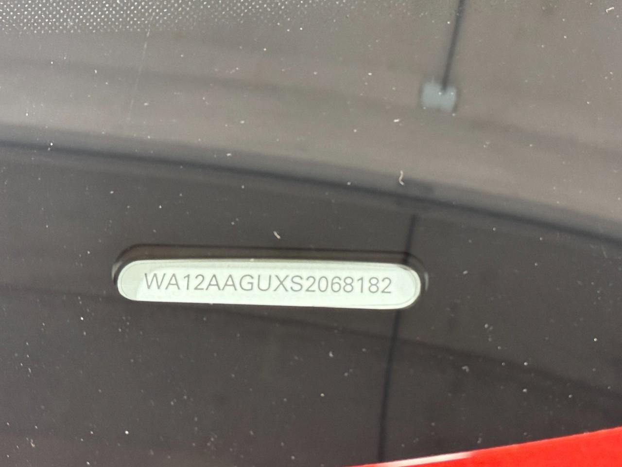 Audi Q5 Vehicle Full-screen Gallery Image 34