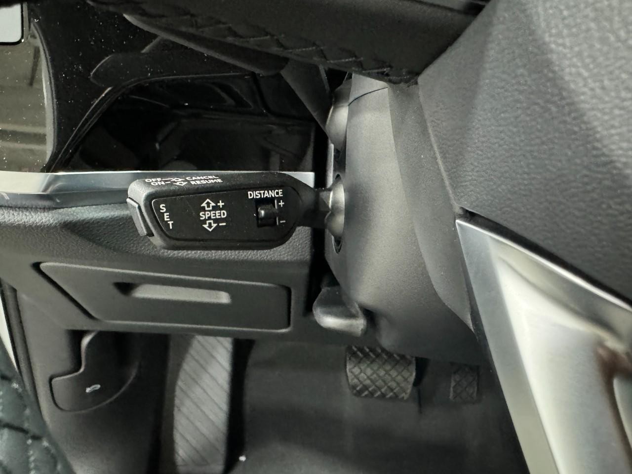 Audi Q3 Vehicle Full-screen Gallery Image 30