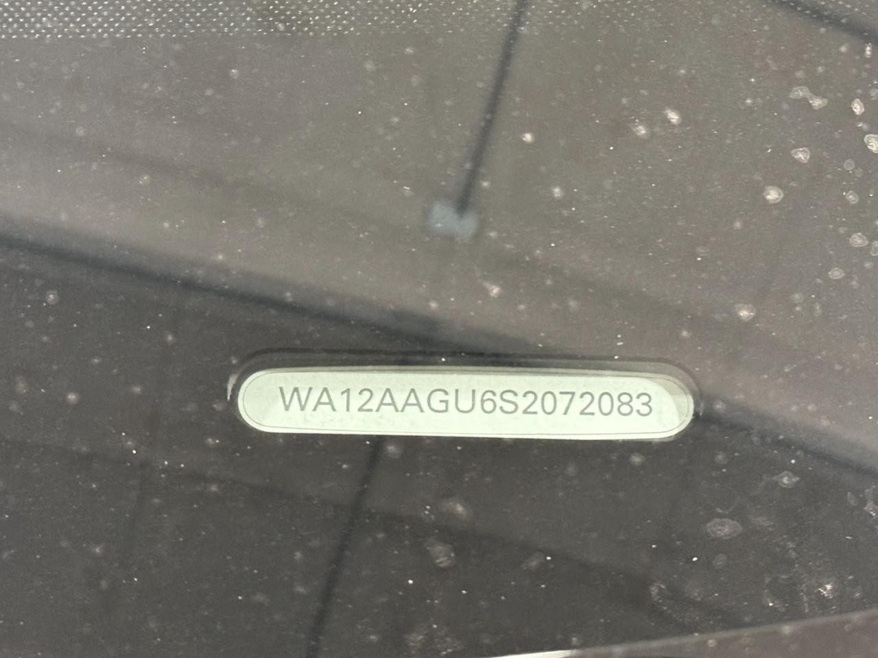 Audi Q5 Vehicle Full-screen Gallery Image 33