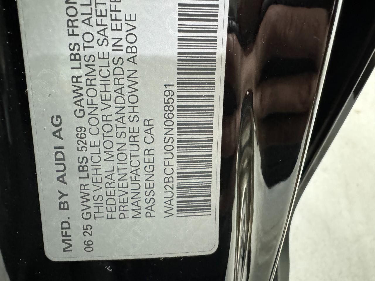 Audi A5 Vehicle Full-screen Gallery Image 33