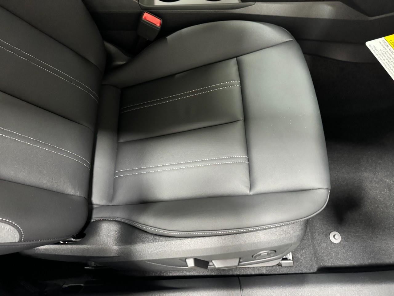 Audi A3 Vehicle Full-screen Gallery Image 19