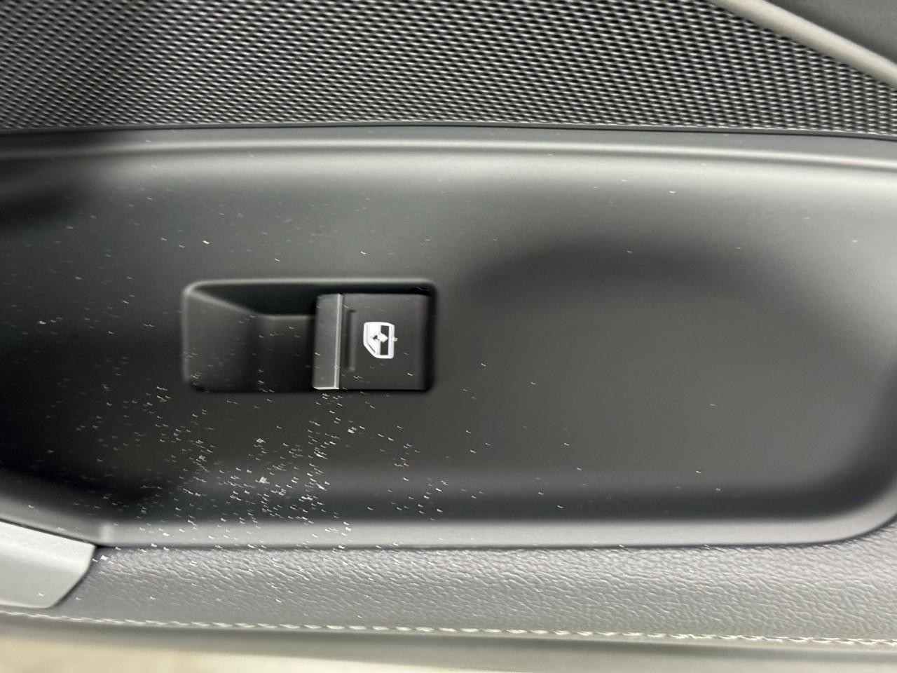 Audi A3 Vehicle Full-screen Gallery Image 22