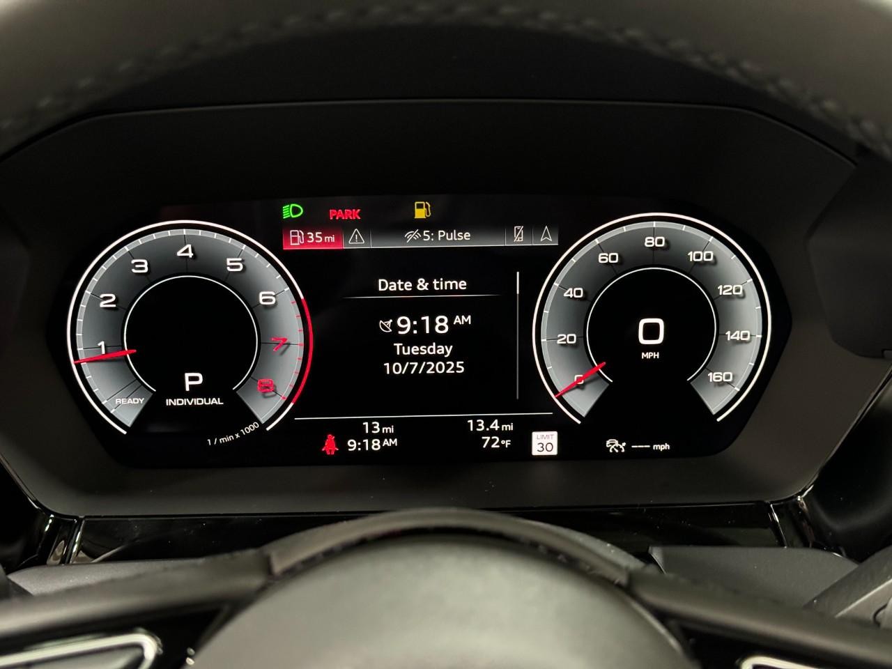 Audi A3 Vehicle Full-screen Gallery Image 34